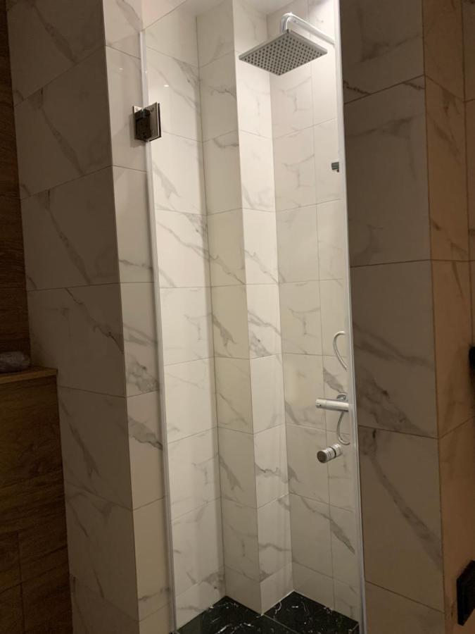 Apartment Near The Airport ボルィースピリ エクステリア 写真